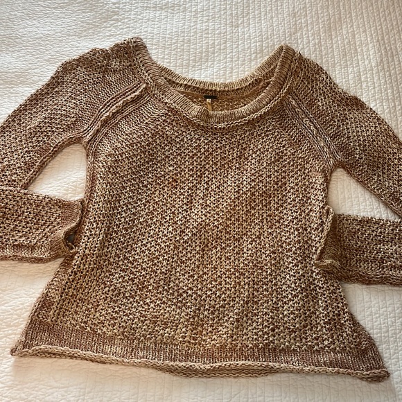 Free People Low Scoop Knit Sweater/ Lightweight/ Size Medium/ Cream & Tan - Picture 2 of 8